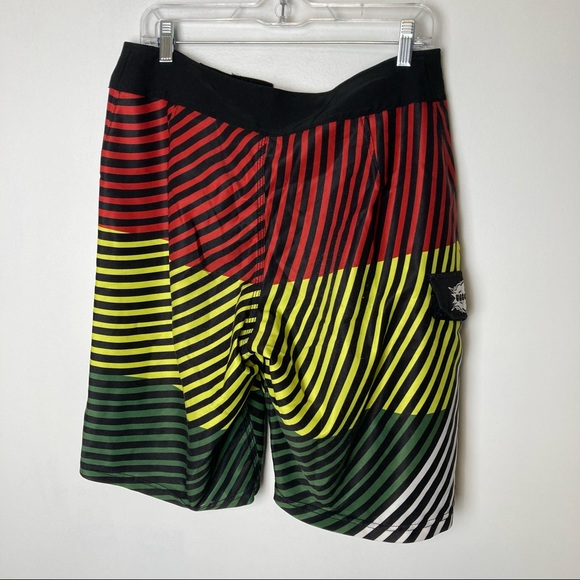 Uncommon Fit Board Shorts, Red Yellow Green, Men’s, 34 - Picture 4 of 6
